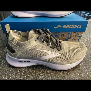 Brooks Levitate 4